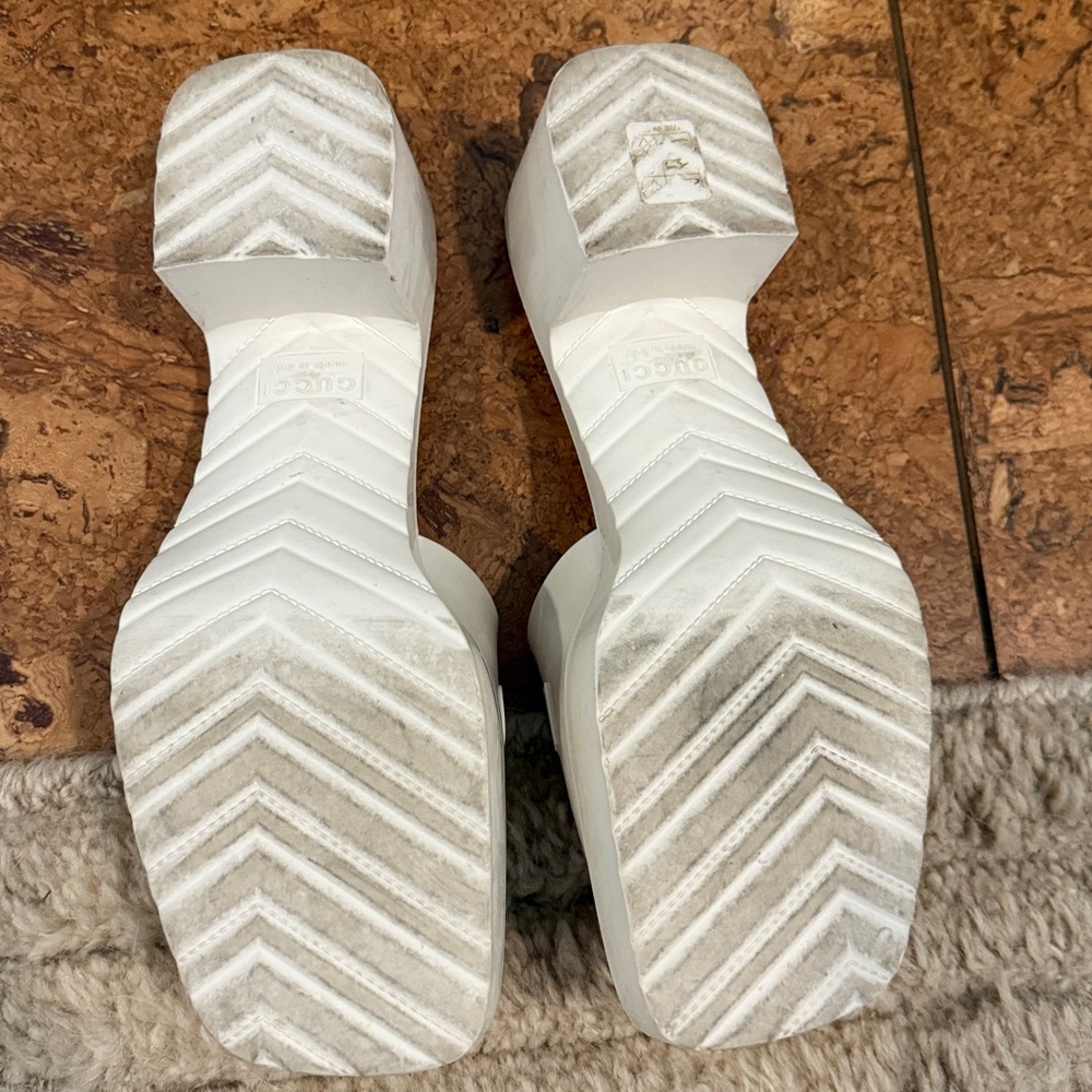 Gucci Women's Cream Block Heel Mules - Picture 3 of 7